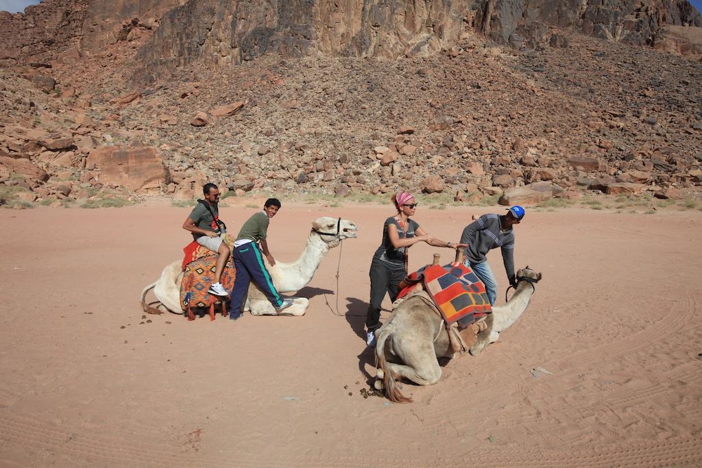 Bedouin House Camp Hotel Wadi Rum Exterior foto